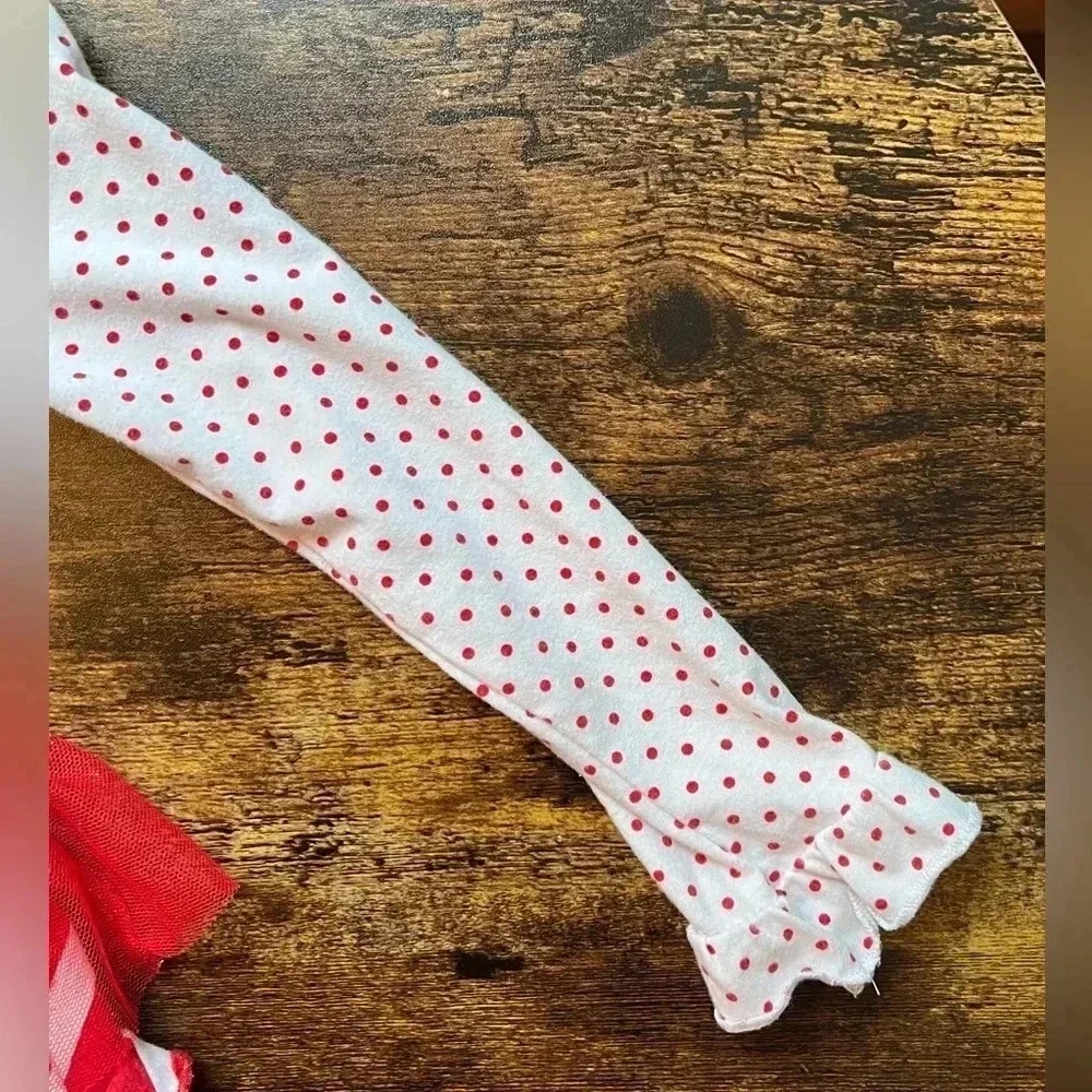 Toddler Santa dress. Size: 4